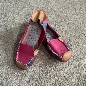 Venus Pink Printed Floral Leather Slip On Loafers Women's Size 41 / US Size 10